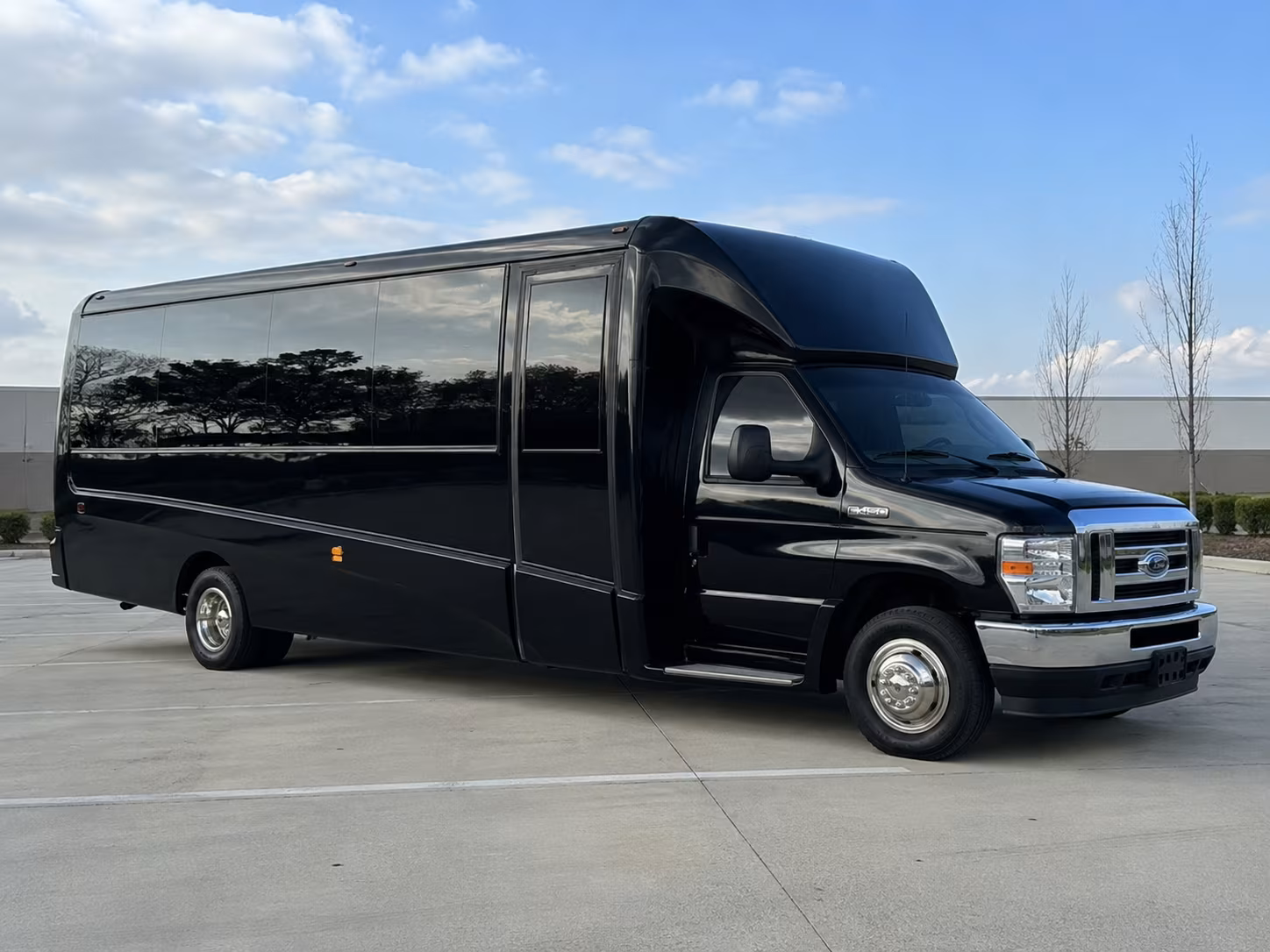 concert shuttle buses for groups staying along st george boulevard and the bluff street corridor