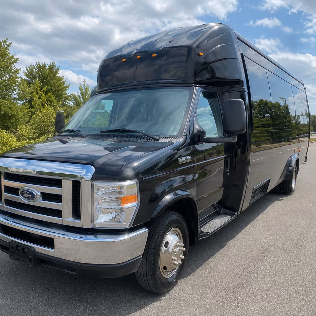 st george area wineries tasting rooms party bus rental